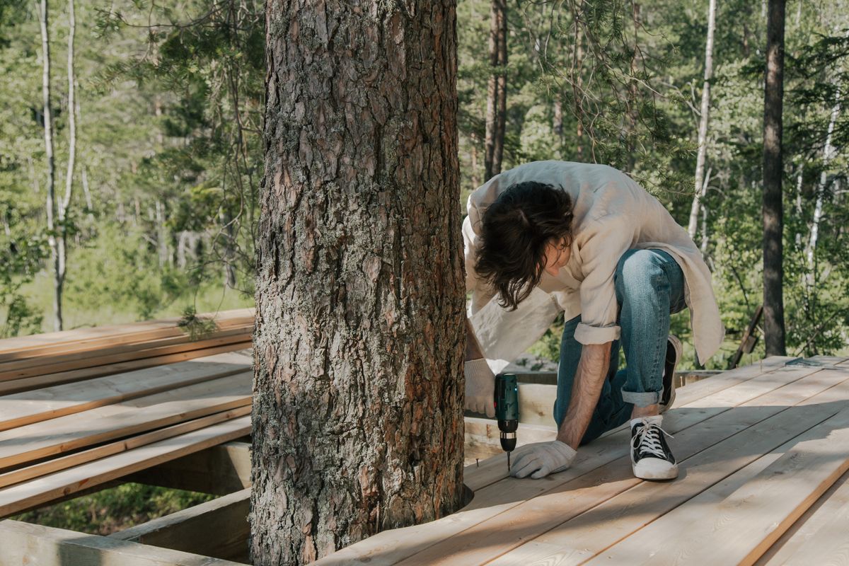 Building an outdoor timber structure